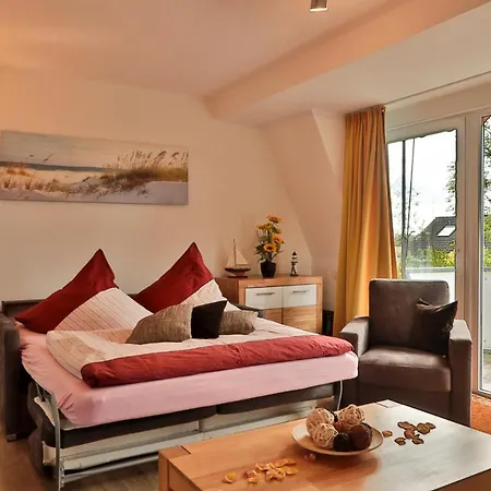 Sun Apartment *